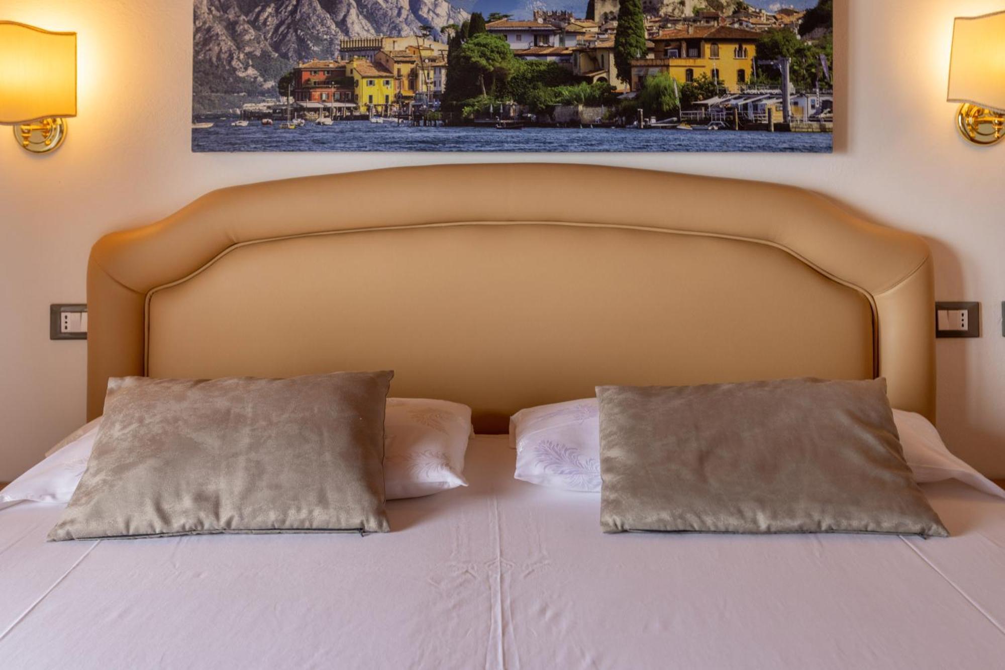 Hotel Rabay برنزوني سول جاردا المظهر الخارجي الصورة
